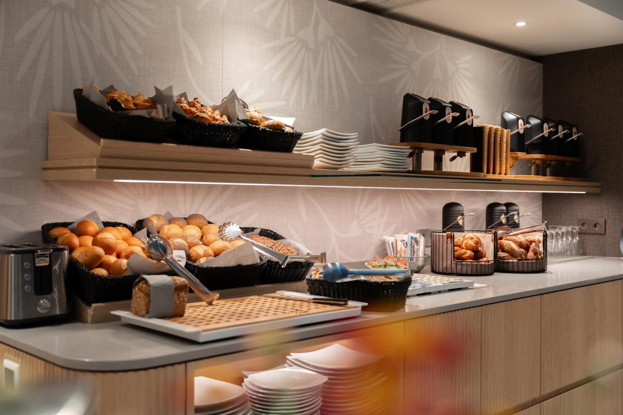 ท็อป บูทิกโฮเทล อัม ชตัทการ์เทิน ไฟร์บวร์ค Hotel ไฟรบวร์กอิมไบรส์เกา ภายนอก รูปภาพ