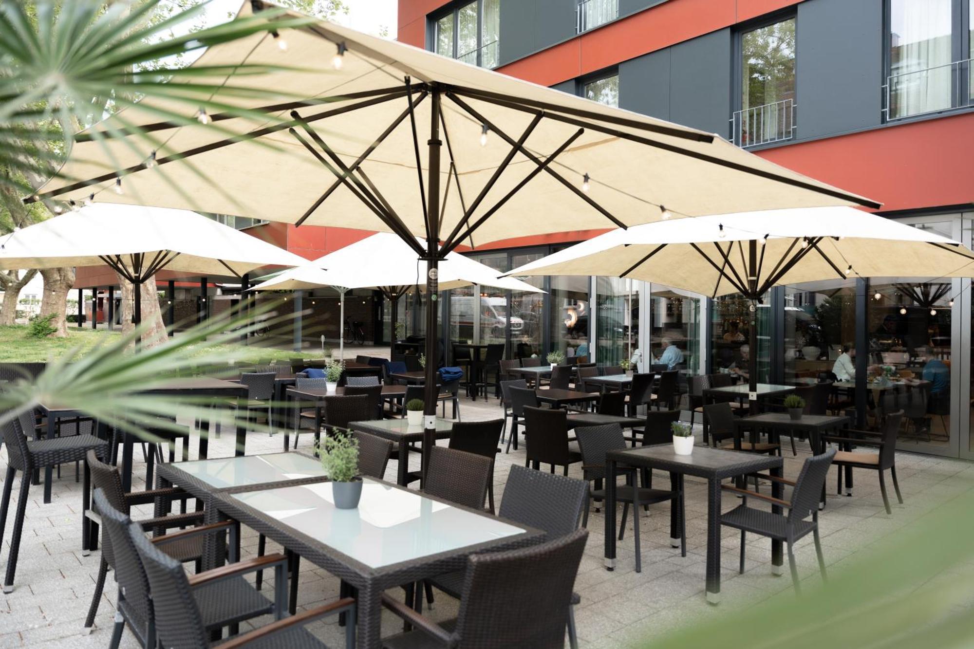 ท็อป บูทิกโฮเทล อัม ชตัทการ์เทิน ไฟร์บวร์ค Hotel ไฟรบวร์กอิมไบรส์เกา ภายนอก รูปภาพ