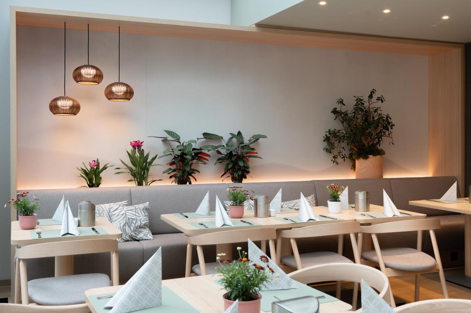 ท็อป บูทิกโฮเทล อัม ชตัทการ์เทิน ไฟร์บวร์ค Hotel ไฟรบวร์กอิมไบรส์เกา ภายนอก รูปภาพ