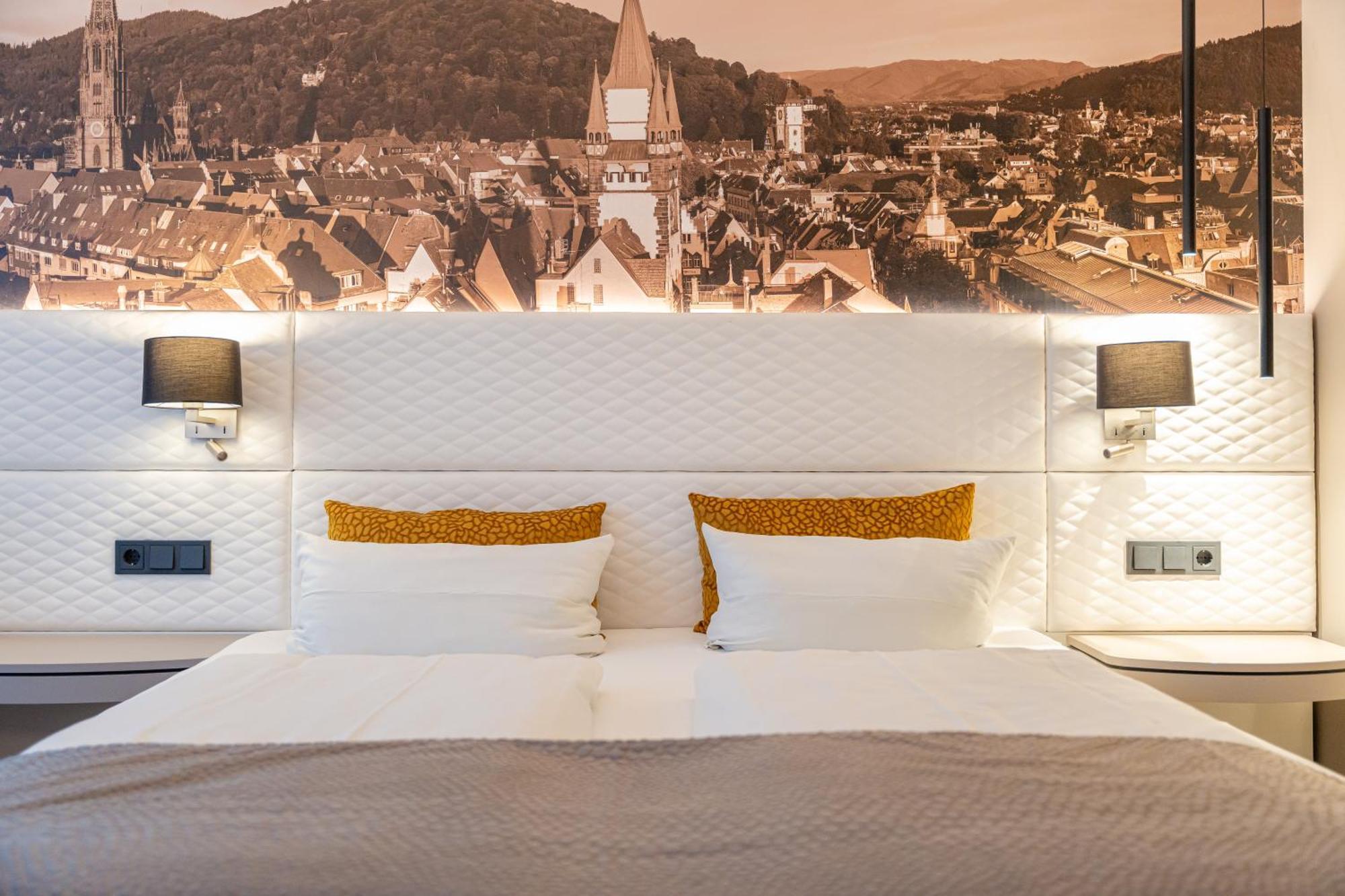 ท็อป บูทิกโฮเทล อัม ชตัทการ์เทิน ไฟร์บวร์ค Hotel ไฟรบวร์กอิมไบรส์เกา ภายนอก รูปภาพ
