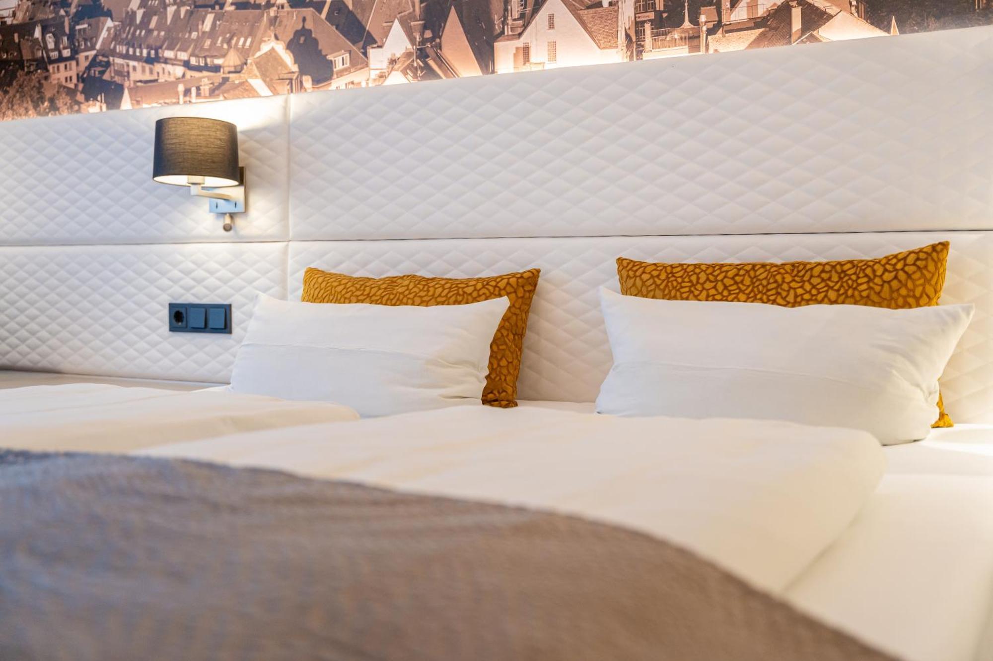 ท็อป บูทิกโฮเทล อัม ชตัทการ์เทิน ไฟร์บวร์ค Hotel ไฟรบวร์กอิมไบรส์เกา ภายนอก รูปภาพ
