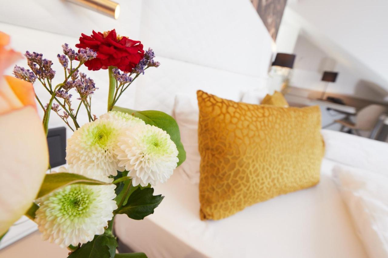 ท็อป บูทิกโฮเทล อัม ชตัทการ์เทิน ไฟร์บวร์ค Hotel ไฟรบวร์กอิมไบรส์เกา ภายนอก รูปภาพ