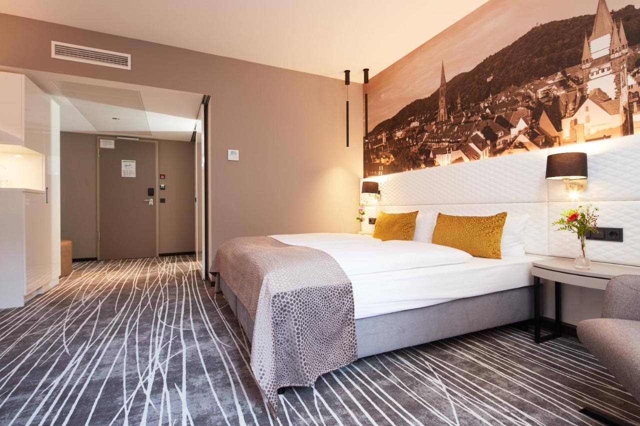 ท็อป บูทิกโฮเทล อัม ชตัทการ์เทิน ไฟร์บวร์ค Hotel ไฟรบวร์กอิมไบรส์เกา ภายนอก รูปภาพ